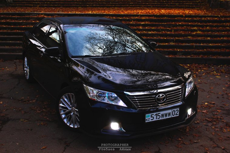 Toyota Camry черный 2,5