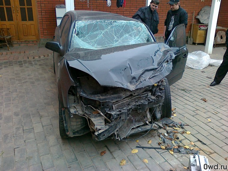 Битый Опель Астра н седан