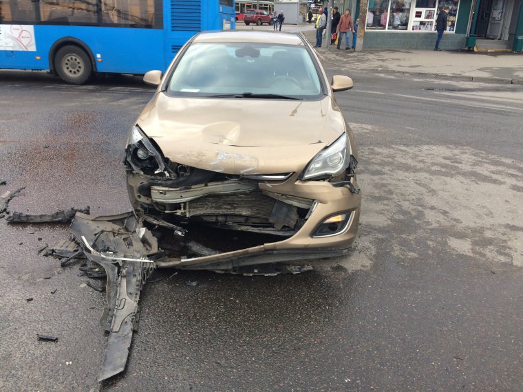 Авария Опель Астра j