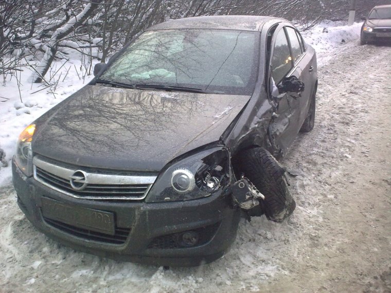 ДТП Опель Астра h черный