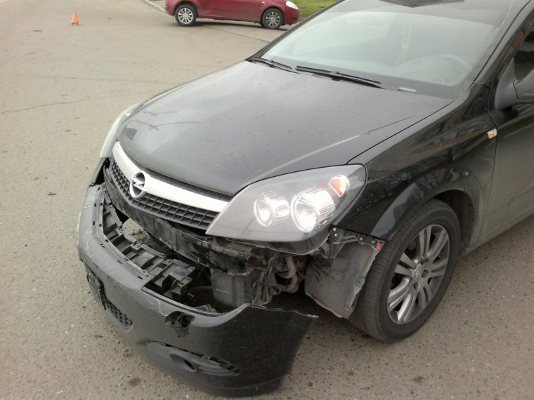 Опель Астра h битый