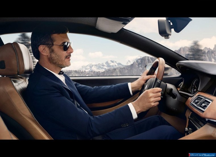 Мужчина бизнесмен богатый