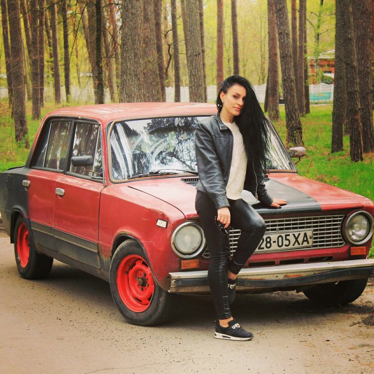 Девушки и классика ВАЗ