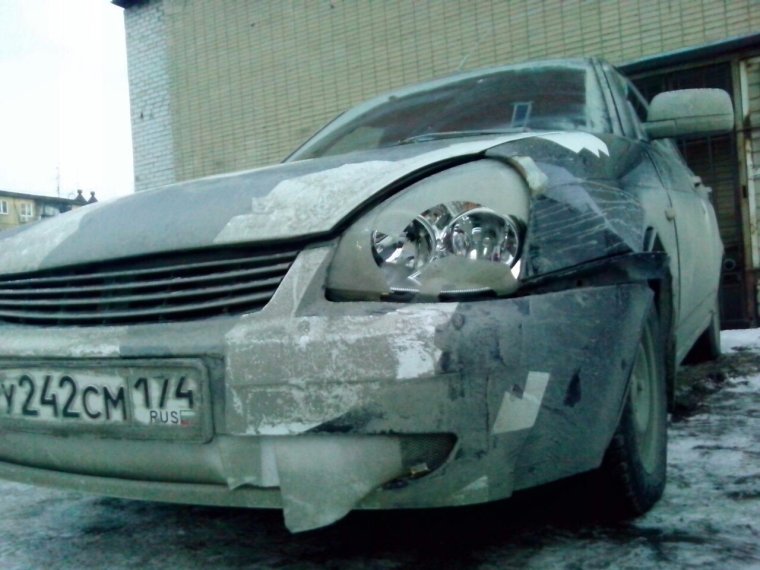 Разбитая гоночная Приора