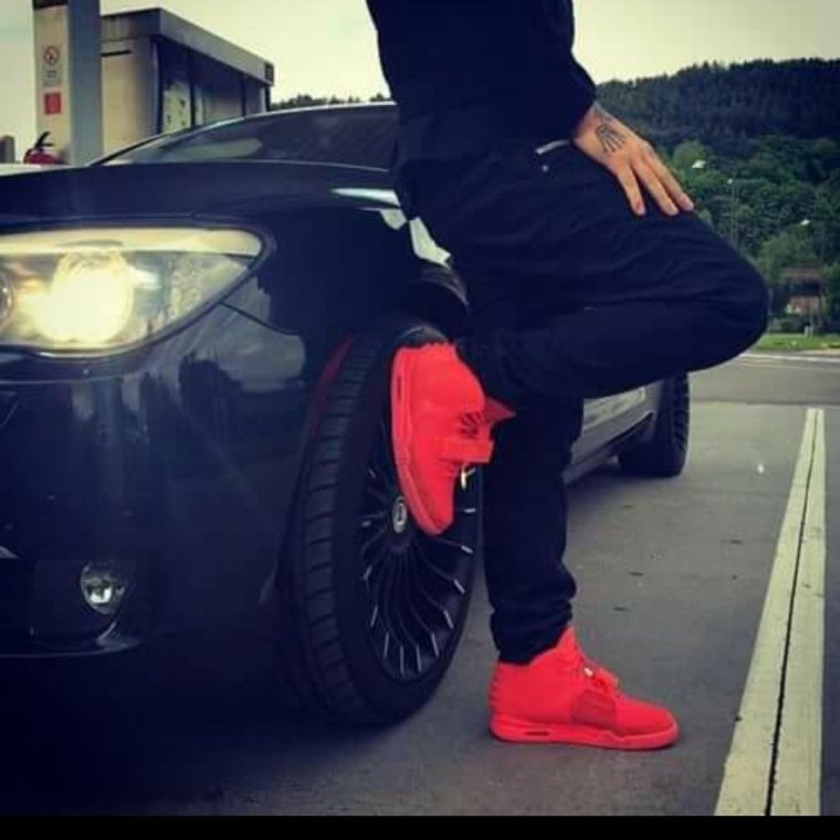 Классные парни без лица с авто