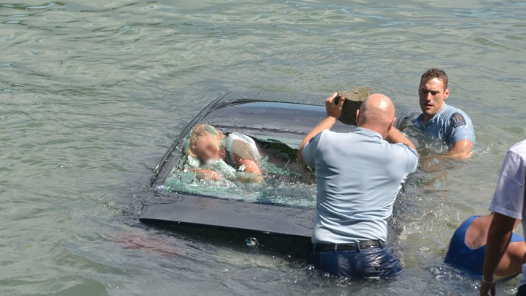 Затонувшие машины с людьми