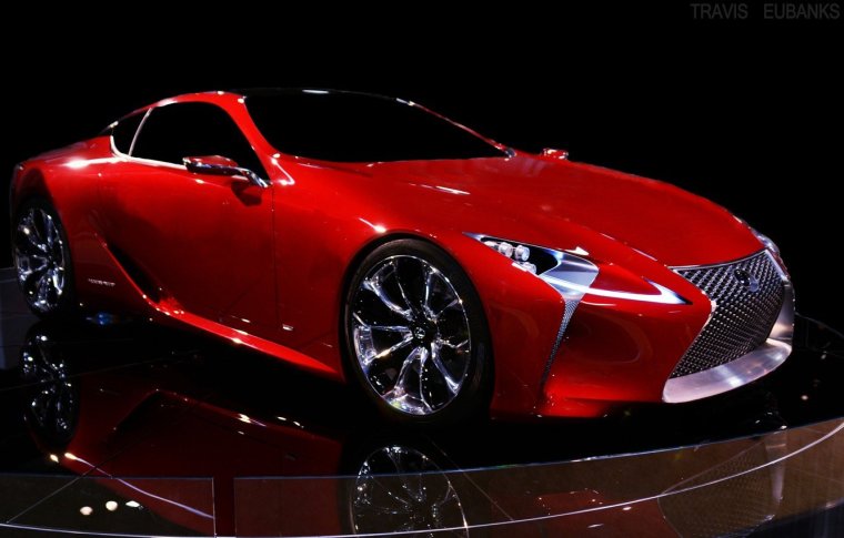 Lexus LF Concept красный
