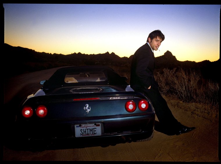 Парень с тачкой