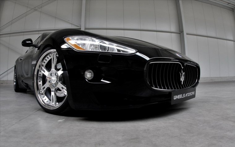 Maserati Quattroporte решетка