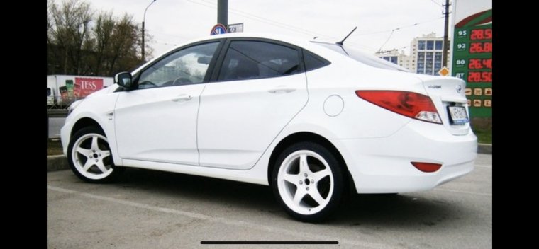 Белый Солярис на r16