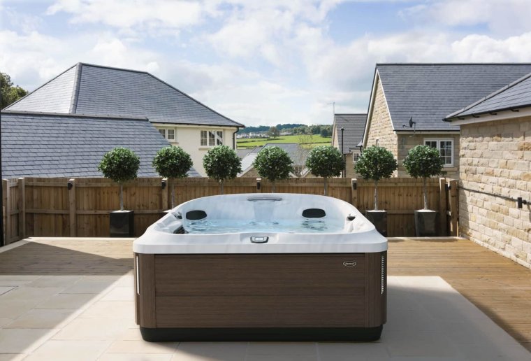 Группа Jacuzzi Jacuzzi