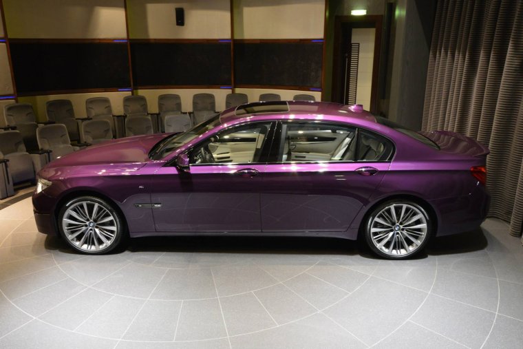 BMW 530 седан Purple