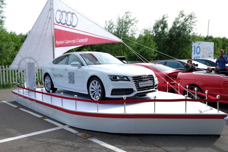 Подиум для автомобиля