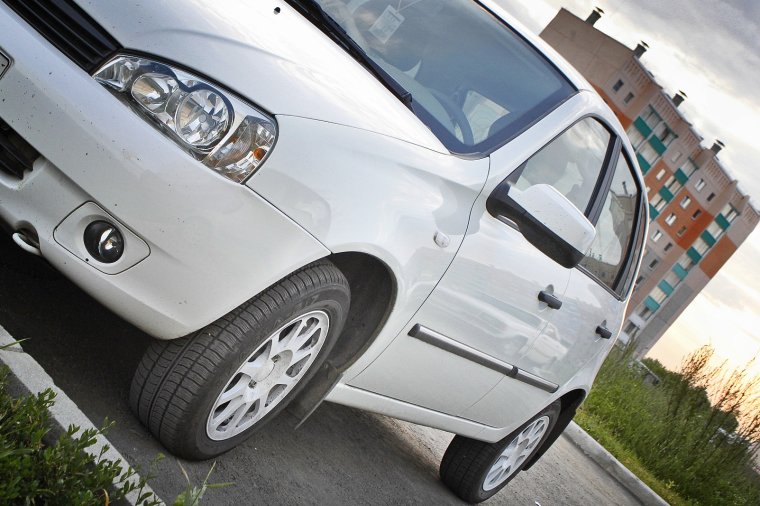 Lada Kalina хэтчбек