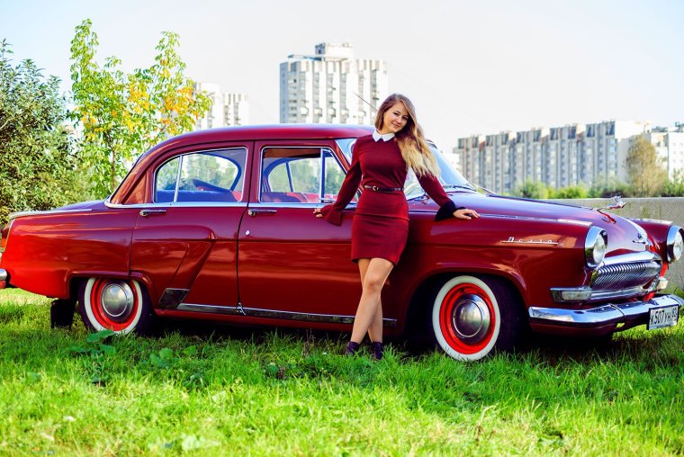 Волга ГАЗ 21 красная