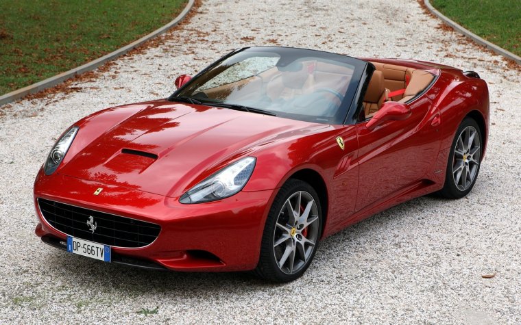 Ferrari California 2012