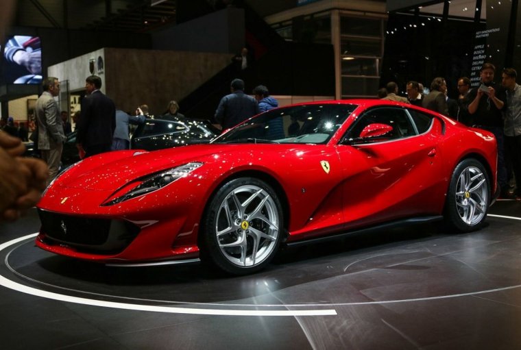 Новый спорткар