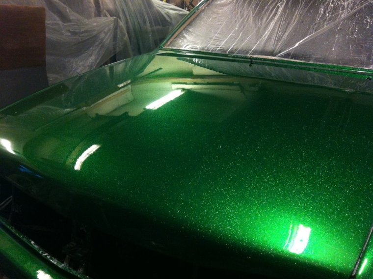 Темно зеленый акрил для авто