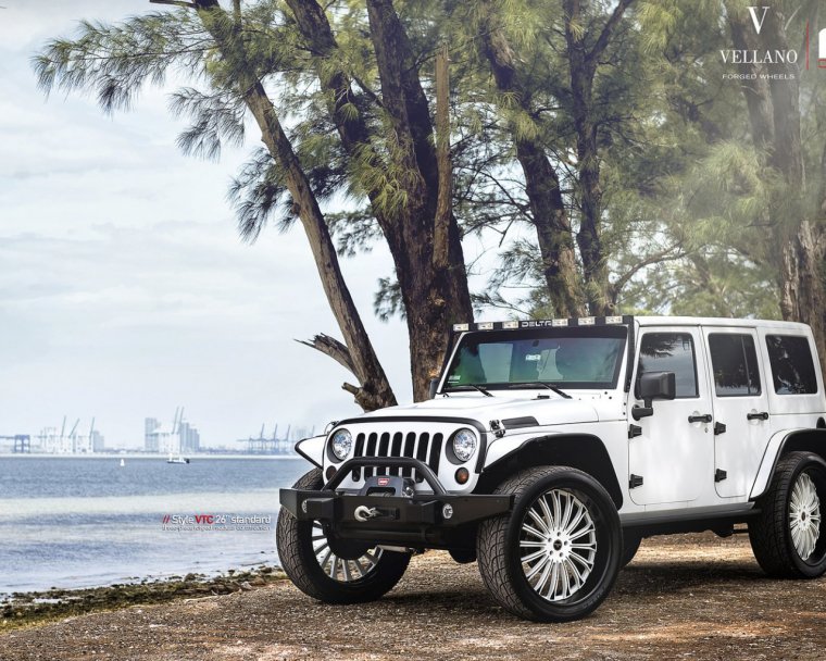 Вранглер белый