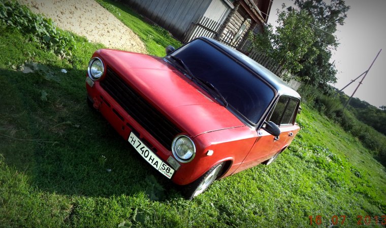 ВАЗ 2106 поломанный