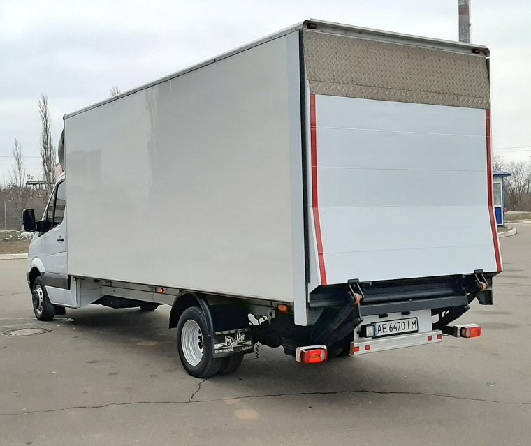 Мерседес Спринтер 516 грузовой фургон