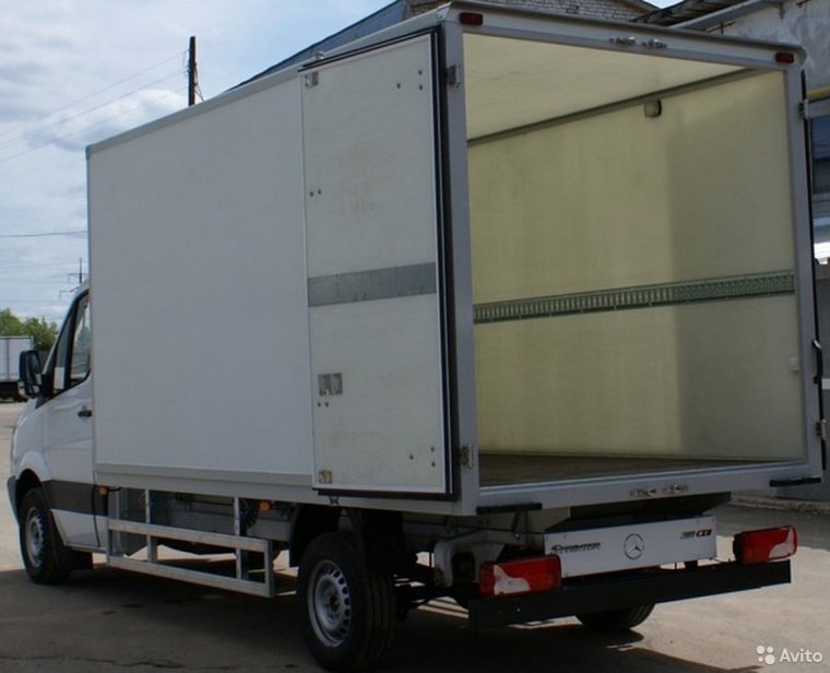 Грузовик Mercedes-Benz Sprinter