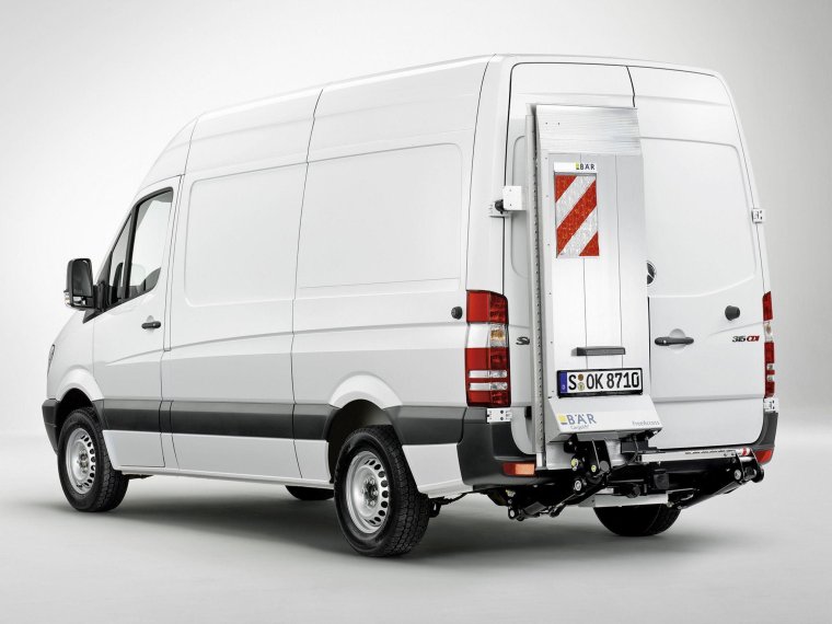 Мерседес Спринтер промтоварный фургон 2020