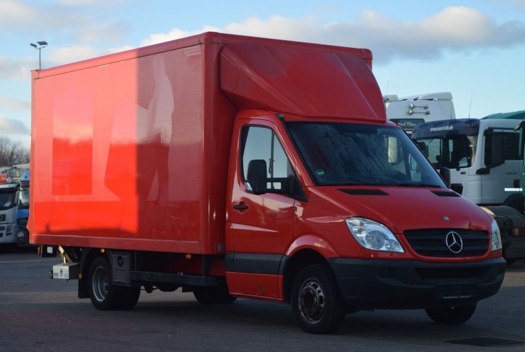 Мерседес Бенц Спринтер бортовой грузовик
