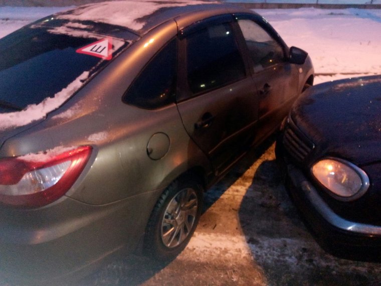 Лада Гранта лифтбек авария