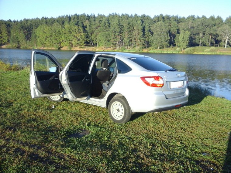 Гранта лифтбек 90 лс