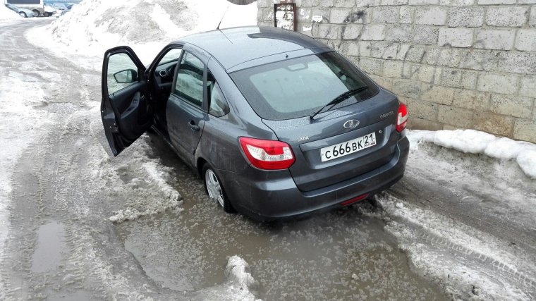 Лада Гранта лифтбек номерами е869ас