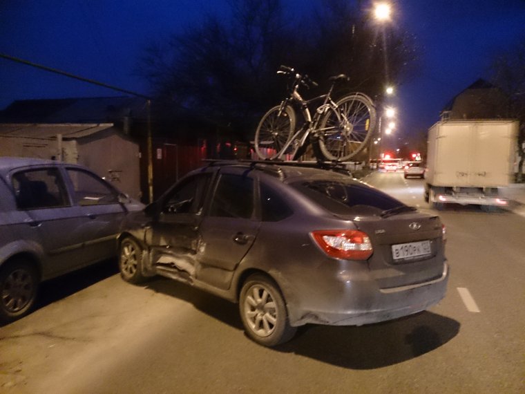 Лада Гранта фл ночью