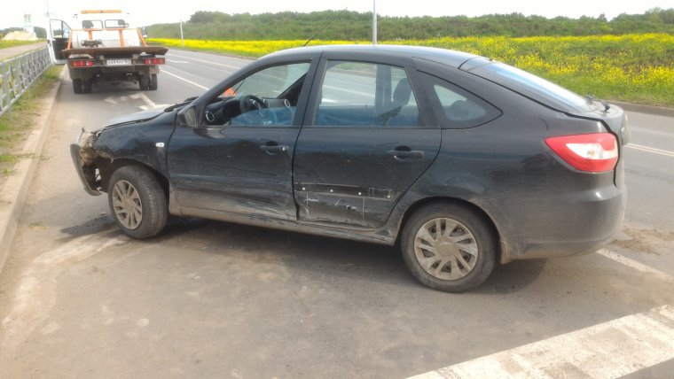 Лада Гранта лифтбек после аварии