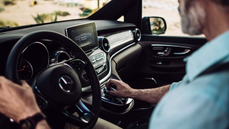 Mercedes Benz v class за рулём