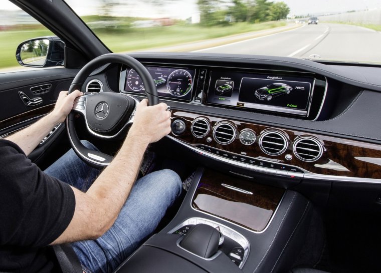 Мерседес-Бенц w222 Hybrid