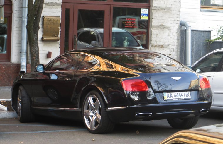 Бентли Александра Невзорова