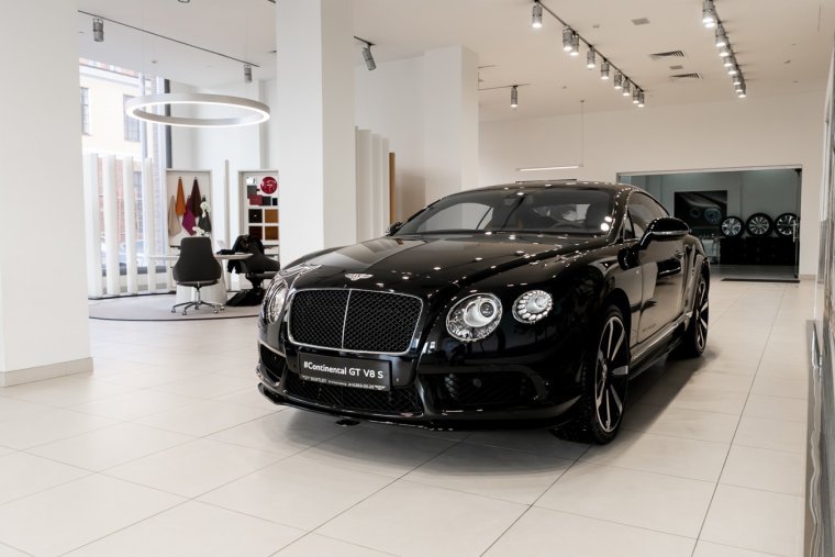 Bentley Continental р777ос