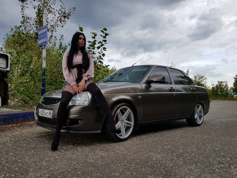 Девушки и Приоры