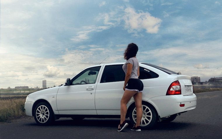 Белая Приора и девушка