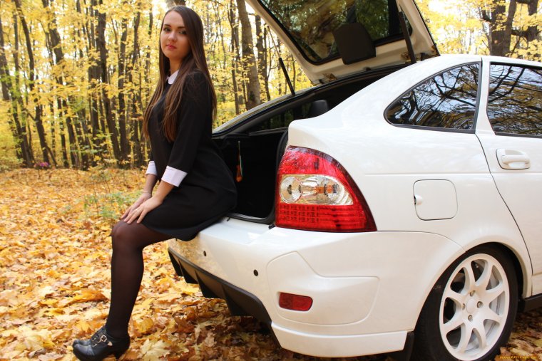 Девушка в приоре