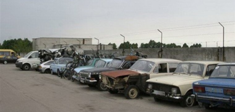 Штрафплощадка машин