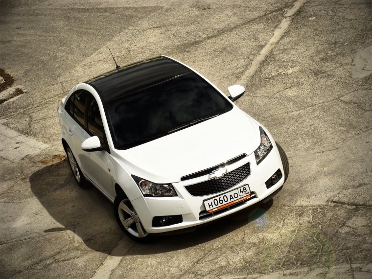 Chevrolet Cruze черная крыша