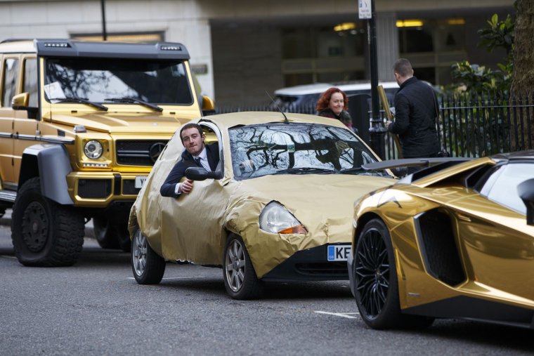 Большая Золотая машина в арабских Эмиратах