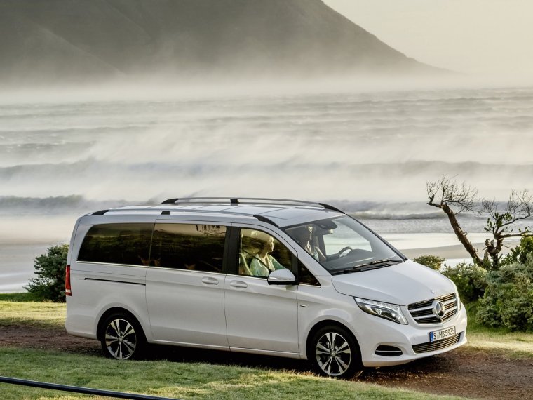 Мерседес Бенц v class w447