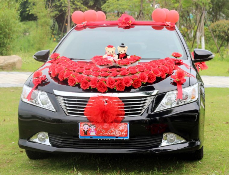 Украшения на машину