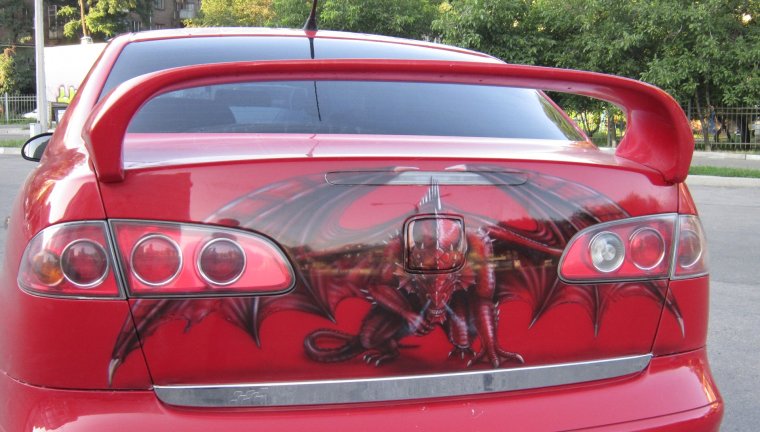 Прикольная аэрография на машинах