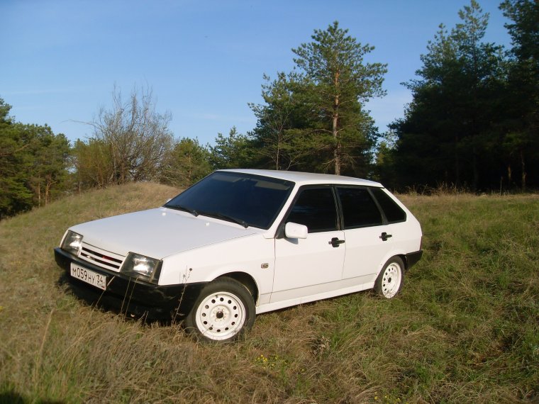 Лада 2109 белая тонированная