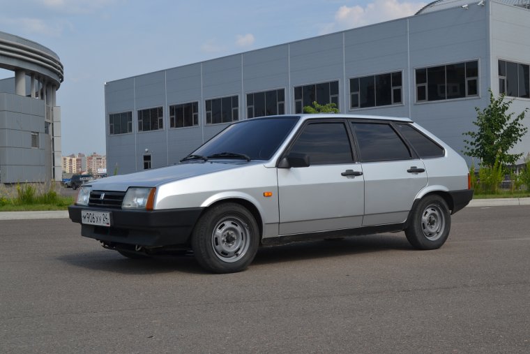 ВАЗ 2109 Лада девятка