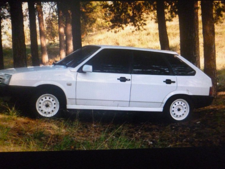 ВАЗ 2109 белая