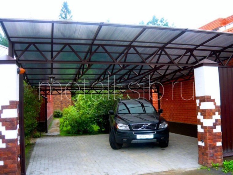 Забор с навесом